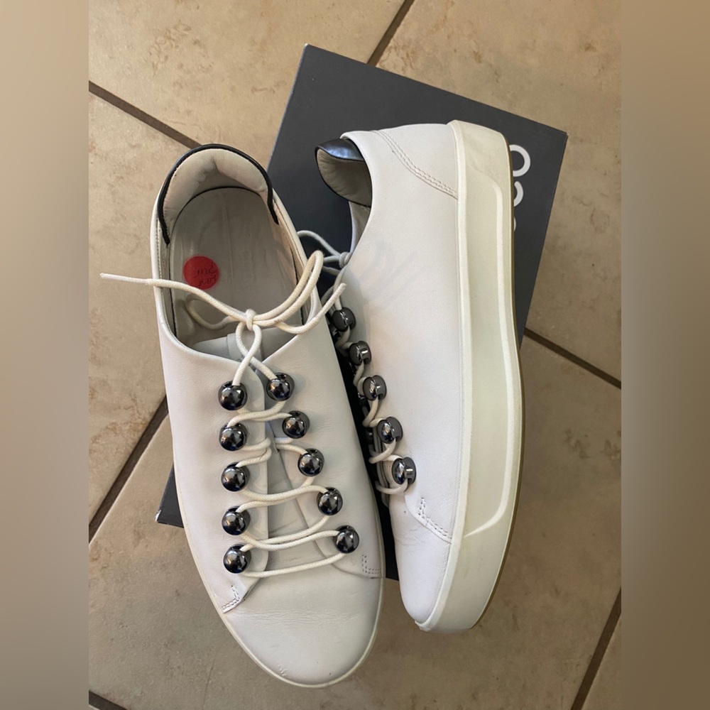 Ecco Shadow Metallic Sneakers